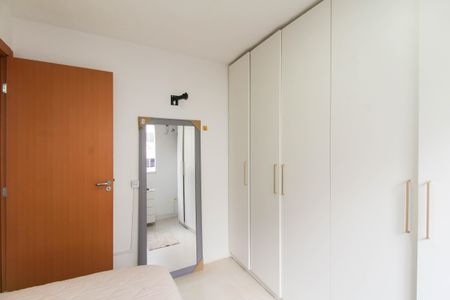 Quarto 1 de apartamento à venda com 2 quartos, 42m² em São José, Canoas
