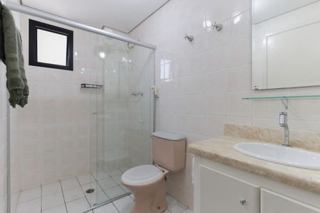 Apartamento para alugar com 250m², 3 quartos e 4 vagas Apartamento para alugar com 250m², 3 quartos e 4 vagasBanheiro da suíte