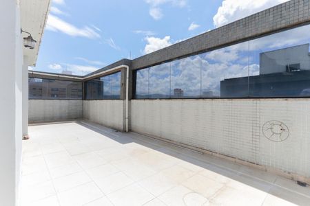 Apartamento para alugar com 250m², 3 quartos e 4 vagas Apartamento para alugar com 250m², 3 quartos e 4 vagasTerraço