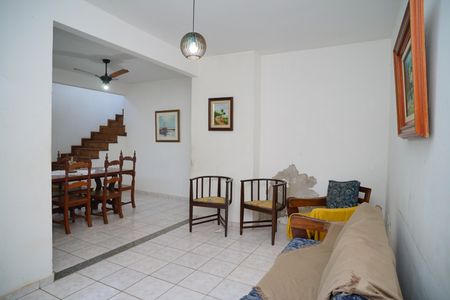 Sala de casa para alugar com 3 quartos, 300m² em Itaipuaçu, Maricá
