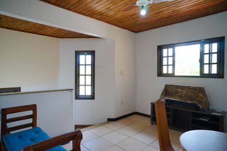 Sala de TV de casa para alugar com 3 quartos, 300m² em Itaipuaçu, Maricá