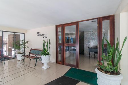 Apartamento para alugar com 70m², 2 quartos e 2 vagasHall social