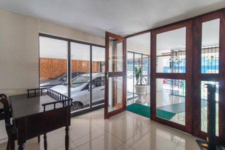 Apartamento para alugar com 70m², 2 quartos e 2 vagasHall social