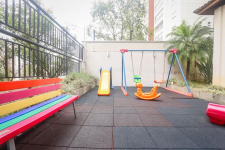 Apartamento para alugar com 77m², 2 quartos e 2 vagasÁrea comum - Playground