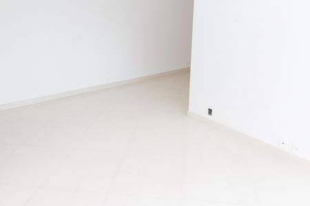 Sala de apartamento para alugar com 2 quartos, 50m² em Campo Grande, Rio de Janeiro