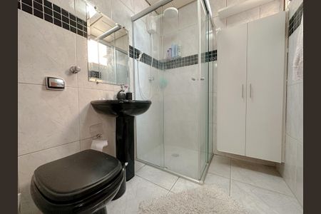 Apartamento para alugar com 55m², 2 quartos e 1 vaga Apartamento para alugar com 55m², 2 quartos e 1 vagaBanheiro