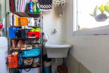 Apartamento à venda com 49m², 2 quartos e 1 vaga Apartamento à venda com 49m², 2 quartos e 1 vagaÁrea de Serviço