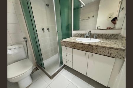 Apartamento para alugar com 143m², 4 quartos e 2 vagasBanheiro