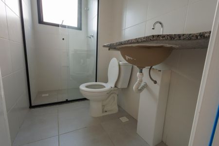 Banheiro de kitnet/studio para alugar com 1 quarto, 40m² em Lavadouro de Areia, Taubaté
