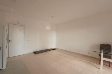 Sala - Quarto - Cozinha de kitnet/studio para alugar com 1 quarto, 40m² em Lavadouro de Areia, Taubaté