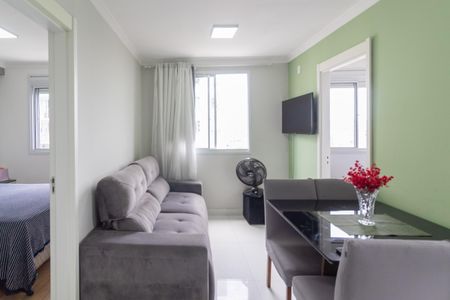 Sala de apartamento para alugar com 2 quartos, 33m² em Santo Amaro, São Paulo