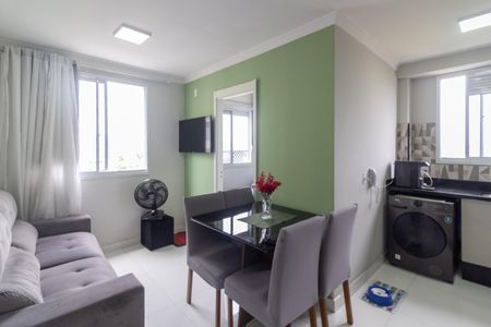 Sala de apartamento para alugar com 2 quartos, 33m² em Santo Amaro, São Paulo