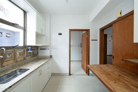 Apartamento para alugar com 100m², 3 quartos e 2 vagasCOZINHA