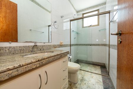 Apartamento para alugar com 100m², 3 quartos e 2 vagasBANHEIRO2