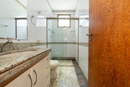 Apartamento para alugar com 100m², 3 quartos e 2 vagasBANHEIRO2