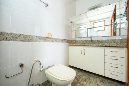 Apartamento para alugar com 100m², 3 quartos e 2 vagasBANHEIRO1