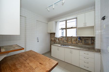 Apartamento para alugar com 100m², 3 quartos e 2 vagasCOZINHA