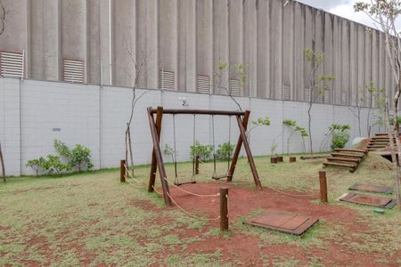 Apartamento à venda com 43m², 2 quartos e 1 vaga Apartamento à venda com 43m², 2 quartos e 1 vagaÁrea comum - Playground