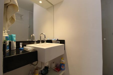 Apartamento à venda com 93m², 3 quartos e 1 vagaBanheiro da Suíte 2