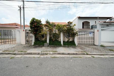 Casa à venda com 230m², 3 quartos e 5 vagasFachada