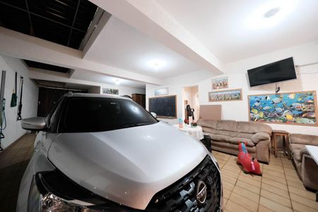 Casa à venda com 230m², 3 quartos e 5 vagasGaragem