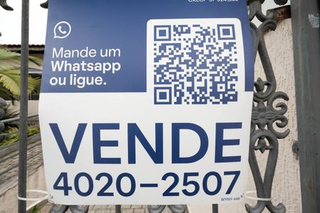 Casa à venda com 230m², 3 quartos e 5 vagasFachada