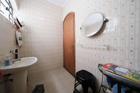 Casa à venda com 230m², 3 quartos e 5 vagasBanheiro 2