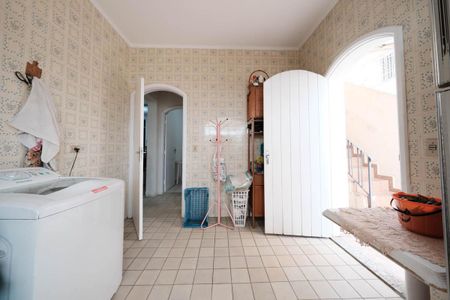 Casa à venda com 230m², 3 quartos e 5 vagasÁrea de Serviço