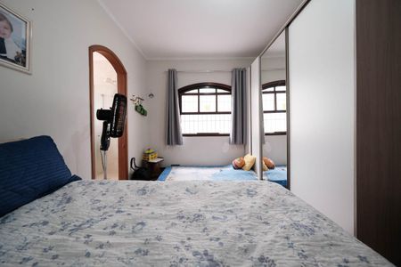 Casa à venda com 230m², 3 quartos e 5 vagasSuíte 1