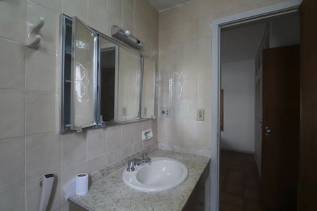 Apartamento para alugar com 146m², 3 quartos e 4 vagas Apartamento para alugar com 146m², 3 quartos e 4 vagasBanheiro Suíte