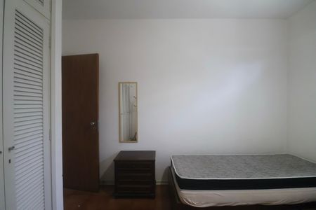 Apartamento para alugar com 146m², 3 quartos e 4 vagas Apartamento para alugar com 146m², 3 quartos e 4 vagasQuarto