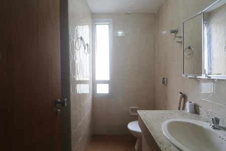 Apartamento para alugar com 146m², 3 quartos e 4 vagas Apartamento para alugar com 146m², 3 quartos e 4 vagasBanheiro Suíte