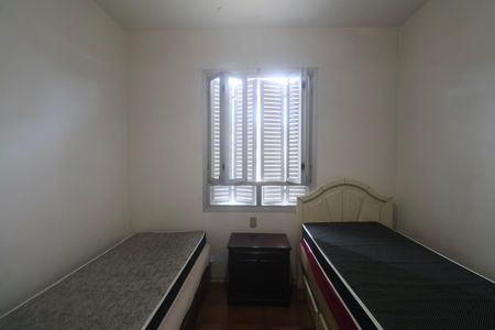 Apartamento para alugar com 146m², 3 quartos e 4 vagas Apartamento para alugar com 146m², 3 quartos e 4 vagasQuarto