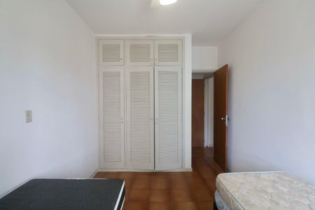Apartamento para alugar com 146m², 3 quartos e 4 vagas Apartamento para alugar com 146m², 3 quartos e 4 vagasQuarto 2