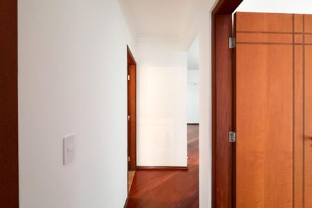 Apartamento à venda com 90m², 2 quartos e 1 vagaAcesso aos Quartos