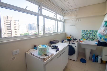 Apartamento à venda com 94m², 3 quartos e 1 vagaÁrea de Serviço