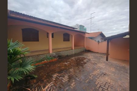 Casa à venda com 120m², 4 quartos e 2 vagas Casa à venda com 120m², 4 quartos e 2 vagasFoto 29