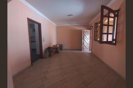 Casa à venda com 120m², 4 quartos e 2 vagas Casa à venda com 120m², 4 quartos e 2 vagasFoto 09