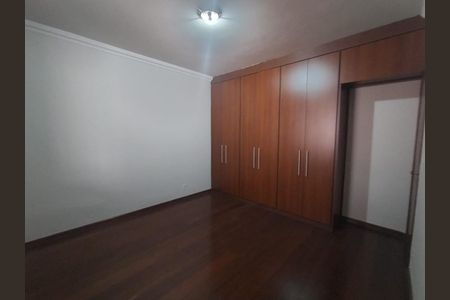 Casa à venda com 120m², 4 quartos e 2 vagas Casa à venda com 120m², 4 quartos e 2 vagasFoto 59