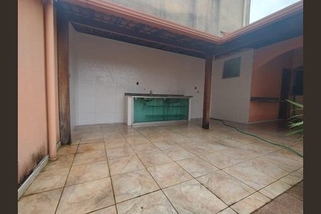 Casa à venda com 120m², 4 quartos e 2 vagas Casa à venda com 120m², 4 quartos e 2 vagasFoto 28