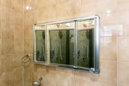 Casa para alugar com 249m², 3 quartos e 3 vagasBanheiro 1