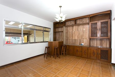 Casa para alugar com 249m², 3 quartos e 3 vagasSala