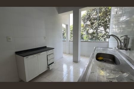 Apartamento à venda com 76m², 2 quartos e 1 vaga