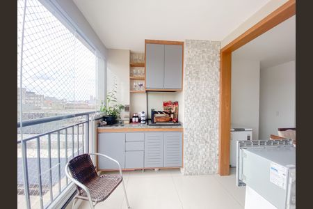 Apartamento à venda com 69m², 3 quartos e 2 vagasSacada
