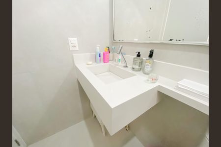 Apartamento à venda com 69m², 3 quartos e 2 vagasBanheiro