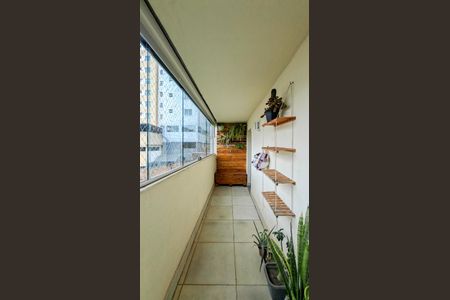 Apartamento à venda com 101m², 2 quartos e 1 vaga Apartamento à venda com 101m², 2 quartos e 1 vagaCobertura