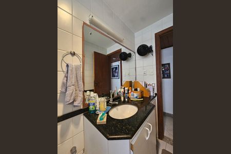 Apartamento para alugar com 158m², 4 quartos e 3 vagasBanheiro Corredor