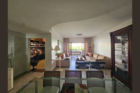 Apartamento para alugar com 158m², 4 quartos e 3 vagassala