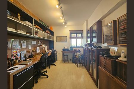 Apartamento para alugar com 158m², 4 quartos e 3 vagasQuarto 1/ Escritório 