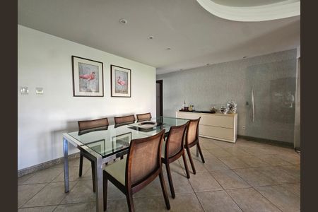 Apartamento para alugar com 158m², 4 quartos e 3 vagasSala